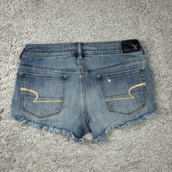 American Eagle Shorts Womens 6 Shortie 360 Super Stretch Light Wash Distressed - Picture 4 of 4